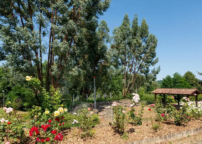 Maeva Respire La Serre مكان تخييم 3*